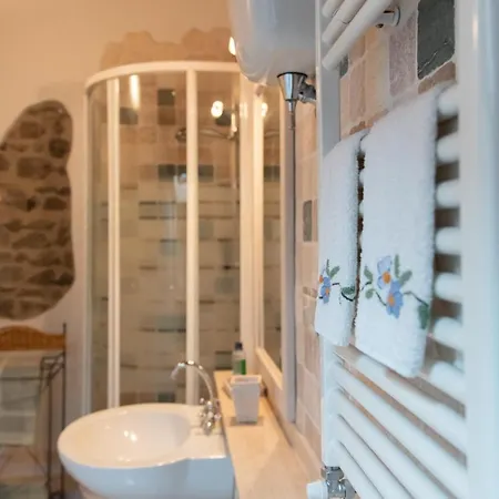 Marbel Gandolfo Apartment