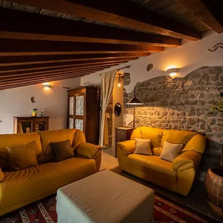 Apartment Marbel Gandolfo *
