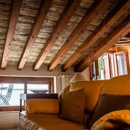 Marbel Gandolfo Apartment